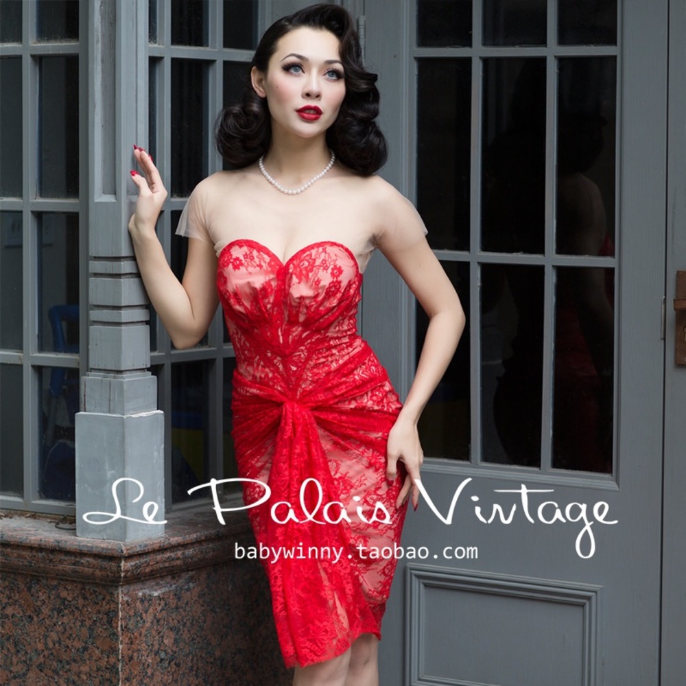 Le Palais Vintage Sweetheart Lace Dress Size XS